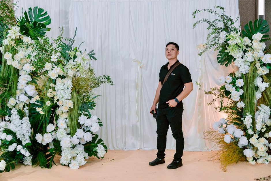 How to prepare a venue for floral installations safely
